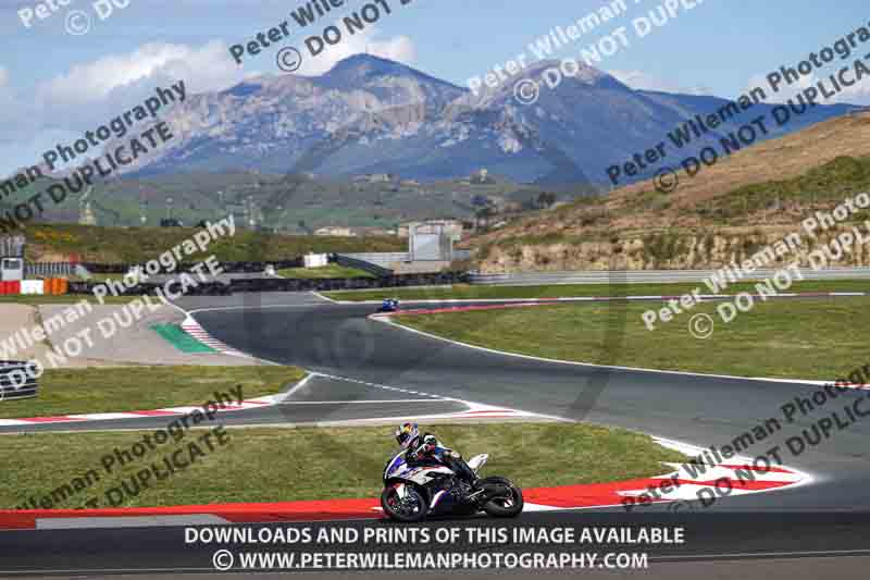 cadwell no limits trackday;cadwell park;cadwell park photographs;cadwell trackday photographs;enduro digital images;event digital images;eventdigitalimages;navarra;no limits trackdays;peter wileman photography;racing digital images;trackday digital images;trackday photos